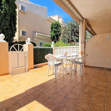 Сasa de vacaciones Beautiful In With Swimming Pool *