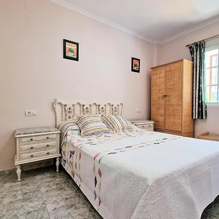 Сasa de vacaciones Beautiful In With Swimming Pool Torrevieja