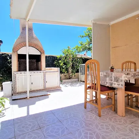Beautiful In With Swimming Pool Сasa de vacaciones